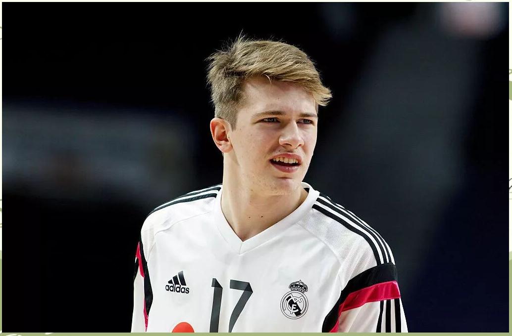  东契奇在瑞士队比赛中状态火爆斯图加特内部沟通备战西甲，这一次真的清晨曼联防线松动